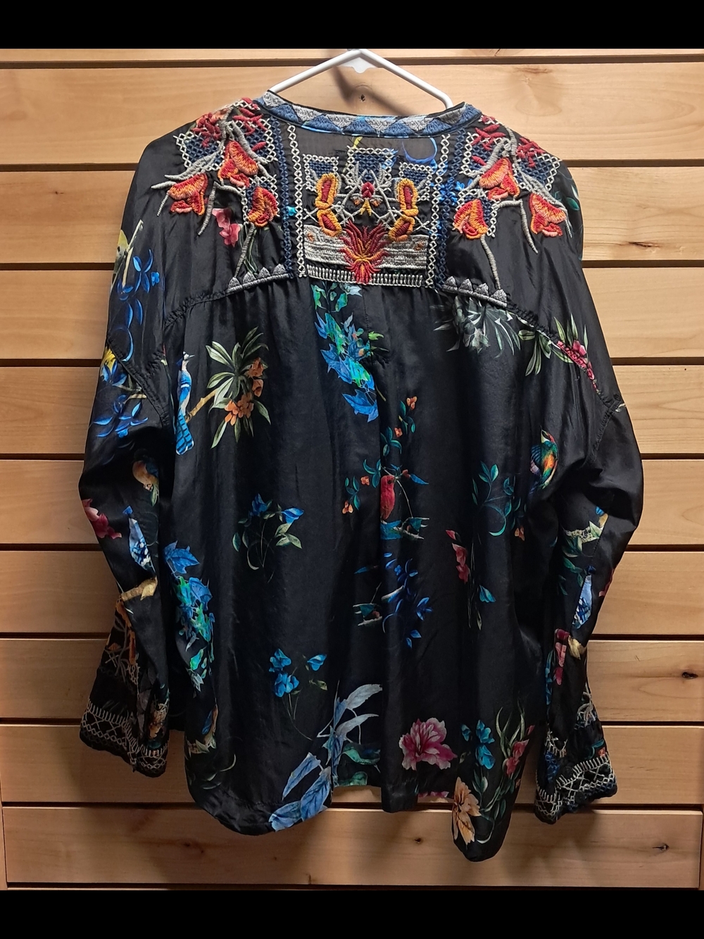 Biya Johnny Was Veda Embroidered Silk Blouse Top Black Boho Floral Bird L - Picture 4 of 5